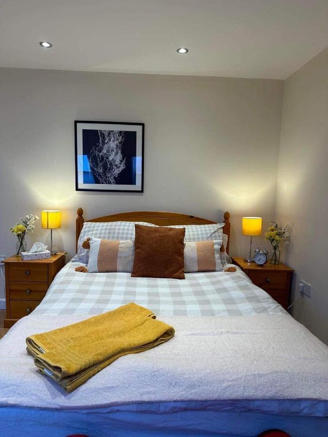 Homestay Luton Town House Near Airport *